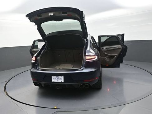 Used 2021 Porsche Macan GTS AWD/4WD image 42