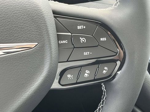 New 2026 Chrysler Pacifica Limited w/ S Appearance Package image 27