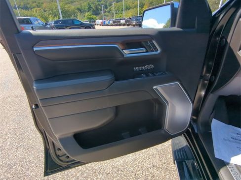 Certified 2022 Chevrolet Silverado 1500 High Country w/ High Country Premium Package image 22