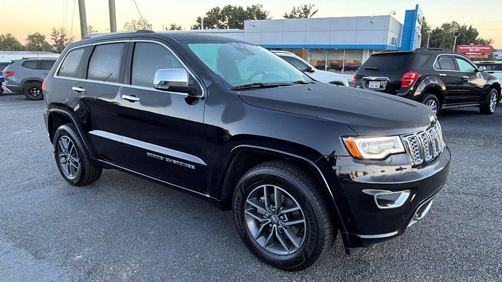 Used 2018 Jeep Grand Cherokee Overland RWD image 7