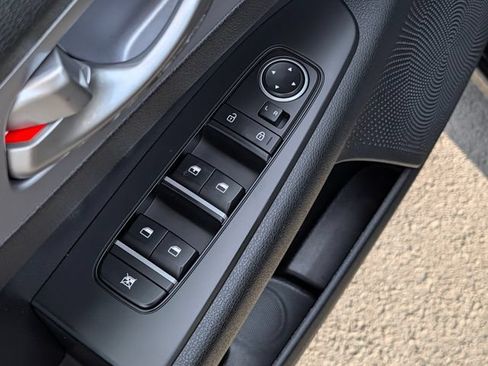 Used 2022 Kia Forte LXS FWD image 16
