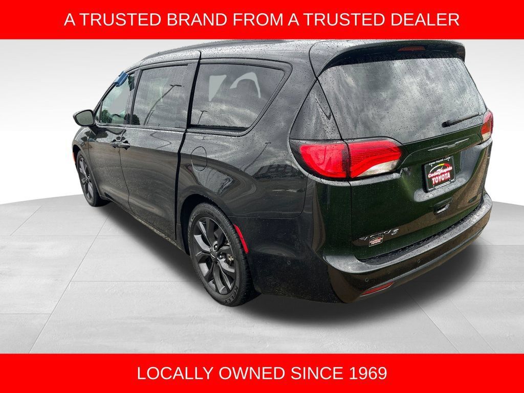 Used 2020 Chrysler Pacifica Touring-L w/ Advanced Safetytec Group FWD image 3