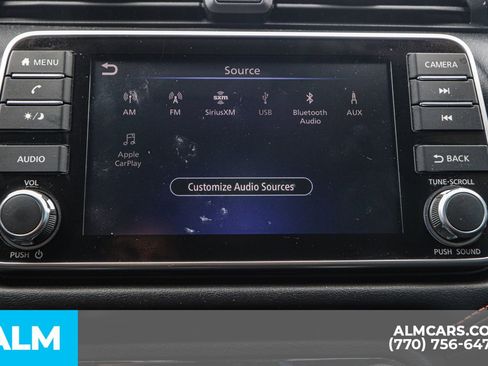 Used 2020 Nissan Versa SR w/ Convenience Package image 41