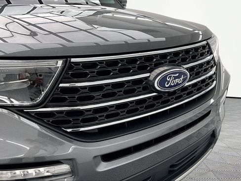 Certified 2023 Ford Explorer XLT w/ Equipment Group 202A AWD/4WD image 29