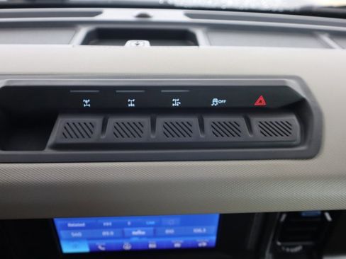 Used 2022 Ford Bronco Wildtrak AWD/4WD image 18