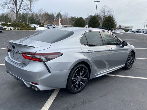 Certified 2024 Toyota Camry SE image 5