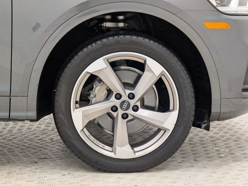 Used 2020 Audi Q5 2.0T Titanium Premium Plus image 12