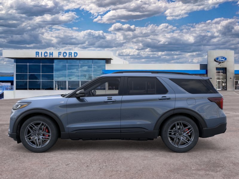 New 2026 Ford Explorer ST-Line w/ ST-Line Street Pack AWD/4WD image 3