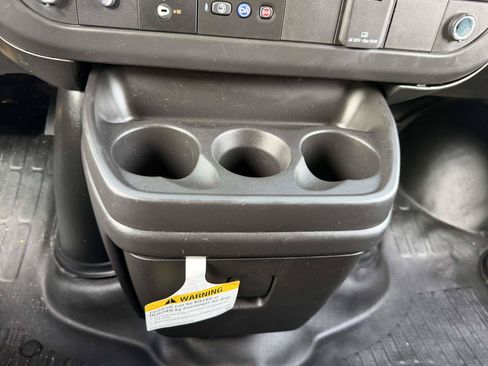 Used 2024 Chevrolet Express 2500 w/ Driver Convenience Package RWD image 20