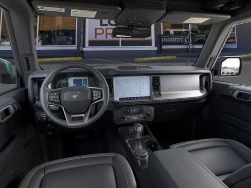 New 2025 Ford Bronco Outer Banks AWD/4WD image 10
