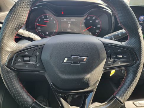 Certified 2026 Chevrolet Trax RS w/ Driver Confidence Package FWD image 14