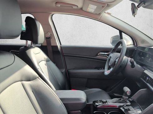 Used 2025 Kia Sportage EX FWD image 27