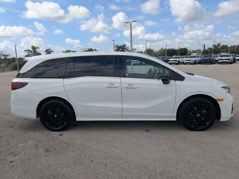 Used 2025 Honda Odyssey Sport-L image 4
