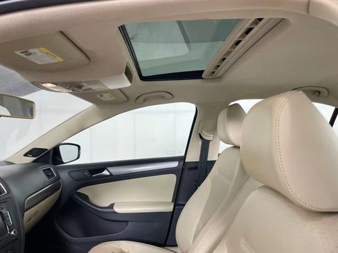 Used 2013 Volkswagen Jetta TDI FWD image 11