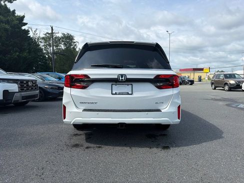 New 2026 Honda Odyssey Elite image 5
