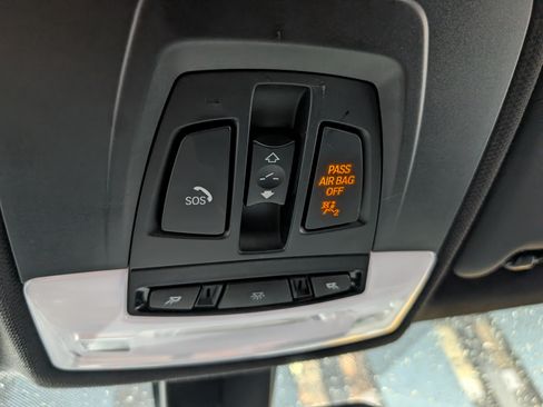 Used 2015 BMW 320i Sedan RWD image 20