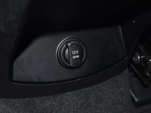 Used 2024 Kia Sorento S image 28