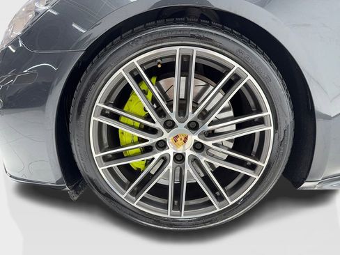 Used 2019 Porsche Panamera 4 image 43