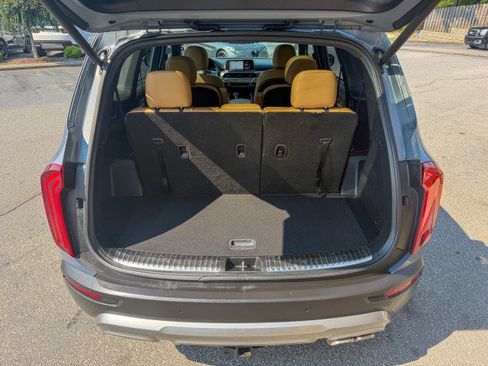 Used 2021 Kia Telluride SX w/ Towing Package FWD image 19