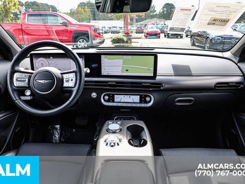 Used 2025 Genesis GV60 Advanced image 31