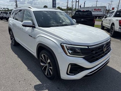 Used 2024 Volkswagen Atlas SEL Premium R-Line AWD/4WD image 3