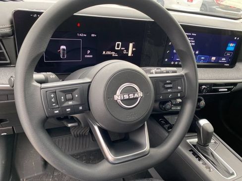 New 2026 Nissan Kicks SV AWD/4WD image 11