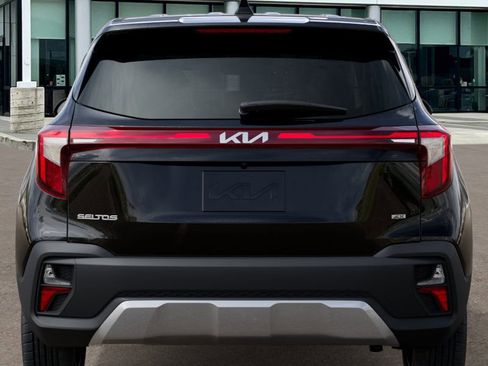 New 2026 Kia Seltos LX image 14