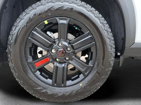 New 2026 Nissan Rogue SV AWD/4WD image 27