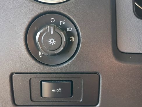 Used 2012 Ford F150 XLT w/ XLT Convenience Pkg RWD image 13