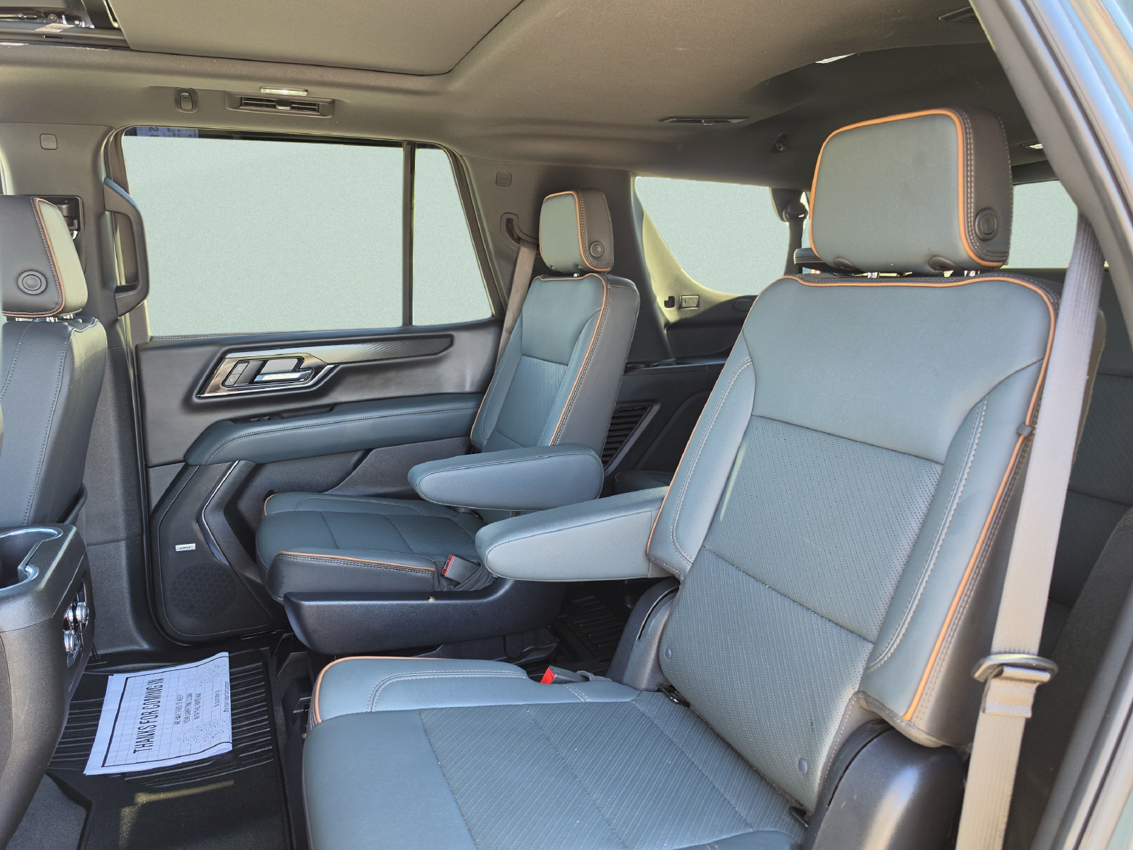 Used 2025 GMC Yukon AT4 w/ AT4 Premium Package AWD/4WD image 21