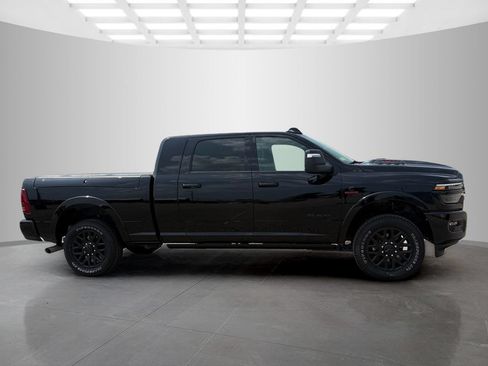Used 2026 RAM 2500 Limited AWD/4WD image 2