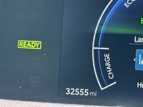 Used 2026 Toyota Camry SE FWD image 16
