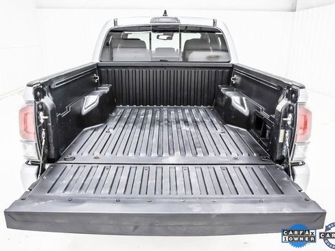 Used 2023 Toyota Tacoma TRD Sport image 32