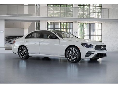 Used 2021 Mercedes-Benz E 350 4MATIC Sedan image 13