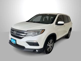 Used 2017 Honda Pilot EX video 1