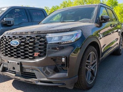 Used 2025 Ford Explorer ST