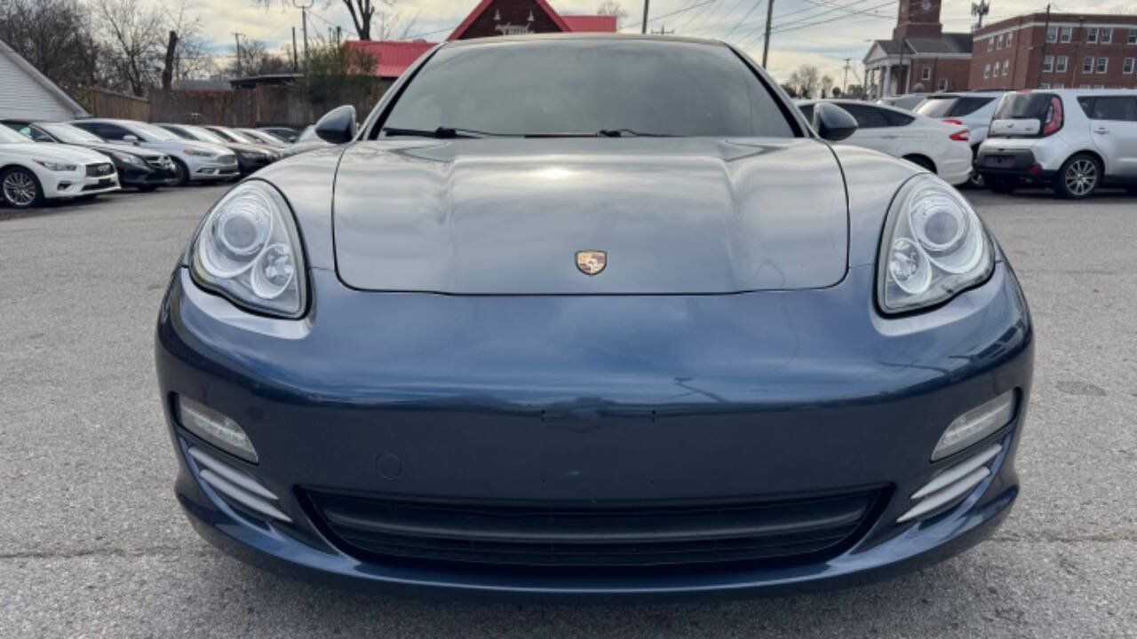 Used 2011 Porsche Panamera RWD image 11