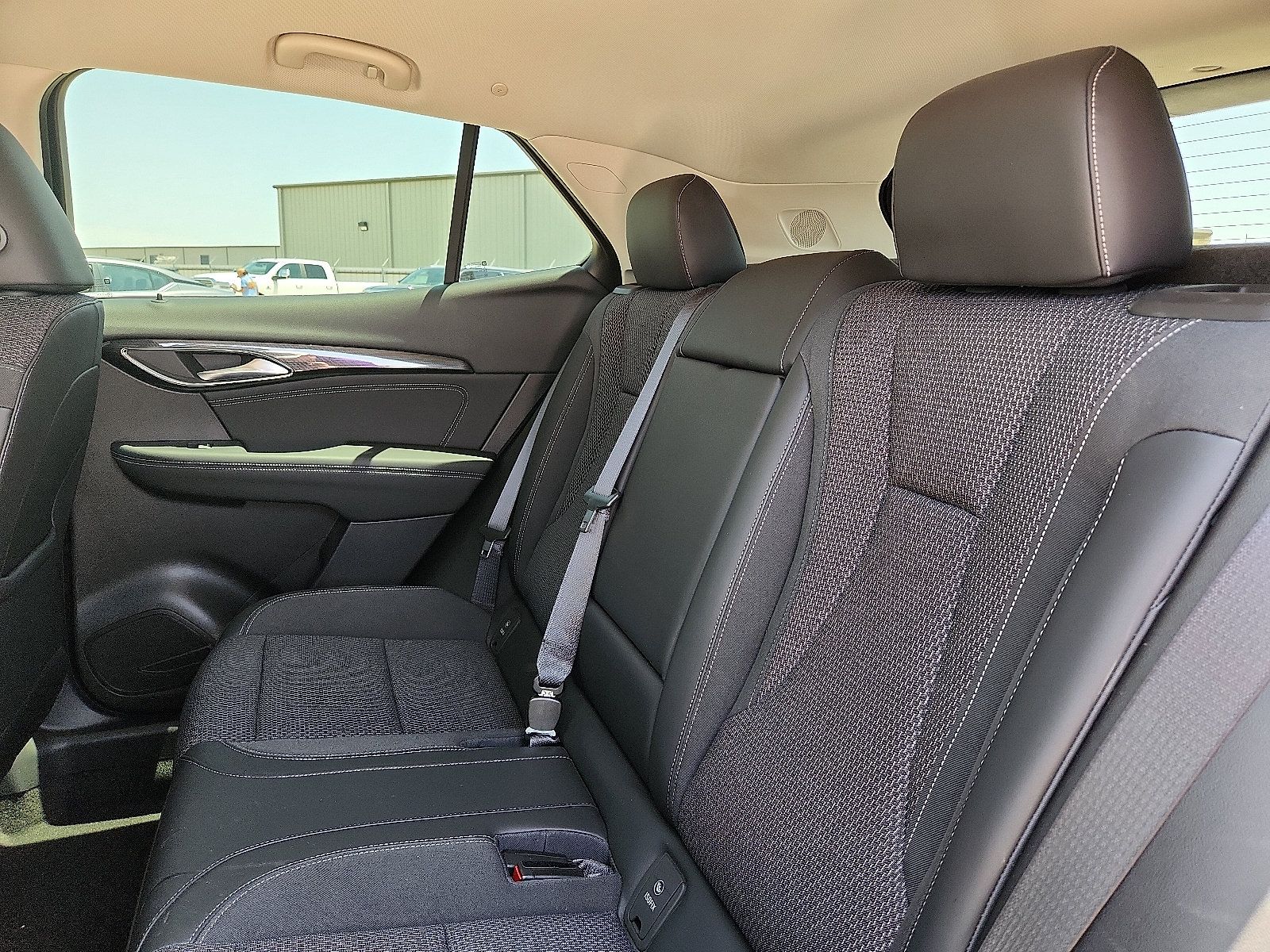 Used 2023 Buick Envision Preferred w/ Sport Touring Package AWD/4WD image 9