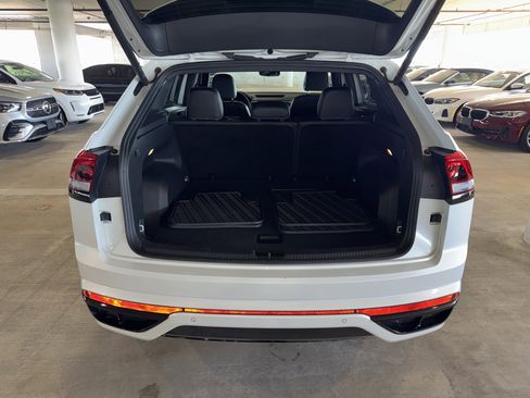 Used 2023 Volkswagen Atlas Cross Sport SEL R-Line image 13