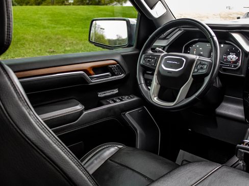 Used 2023 GMC Sierra 1500 Denali w/ Technology Package AWD/4WD image 40