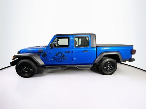 Used 2024 Jeep Gladiator Sport image 8