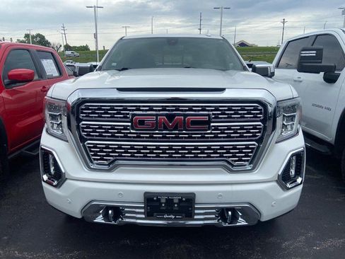 Used 2022 GMC Sierra 1500 Denali w/ Denali Premium Package AWD/4WD image 3
