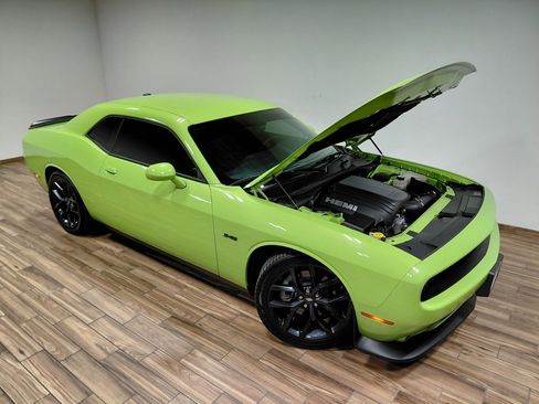 Used 2023 Dodge Challenger R/T w/ Blacktop Package image 26