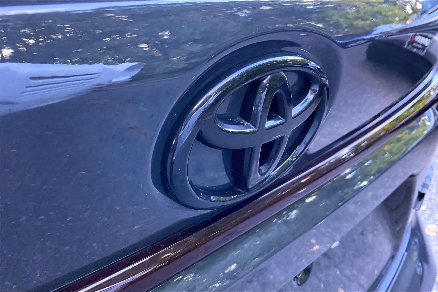 Certified 2026 Toyota Corolla XSE FWD image 30