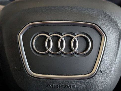 Used 2021 Audi Q5 Premium Plus image 13