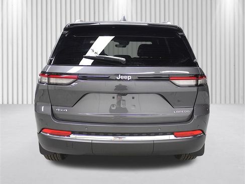 New 2026 Jeep Grand Cherokee Laredo X AWD/4WD image 4