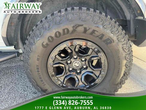 Used 2021 Ford Bronco First Edition AWD/4WD image 32