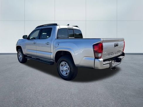 Used 2022 Toyota Tacoma SR image 7