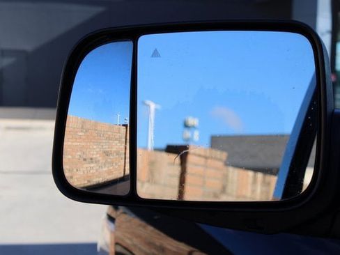 Used 2021 RAM 3500 Laramie w/ Night Edition image 20