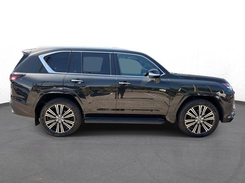New 2026 Lexus LX 700h Luxury AWD/4WD image 2